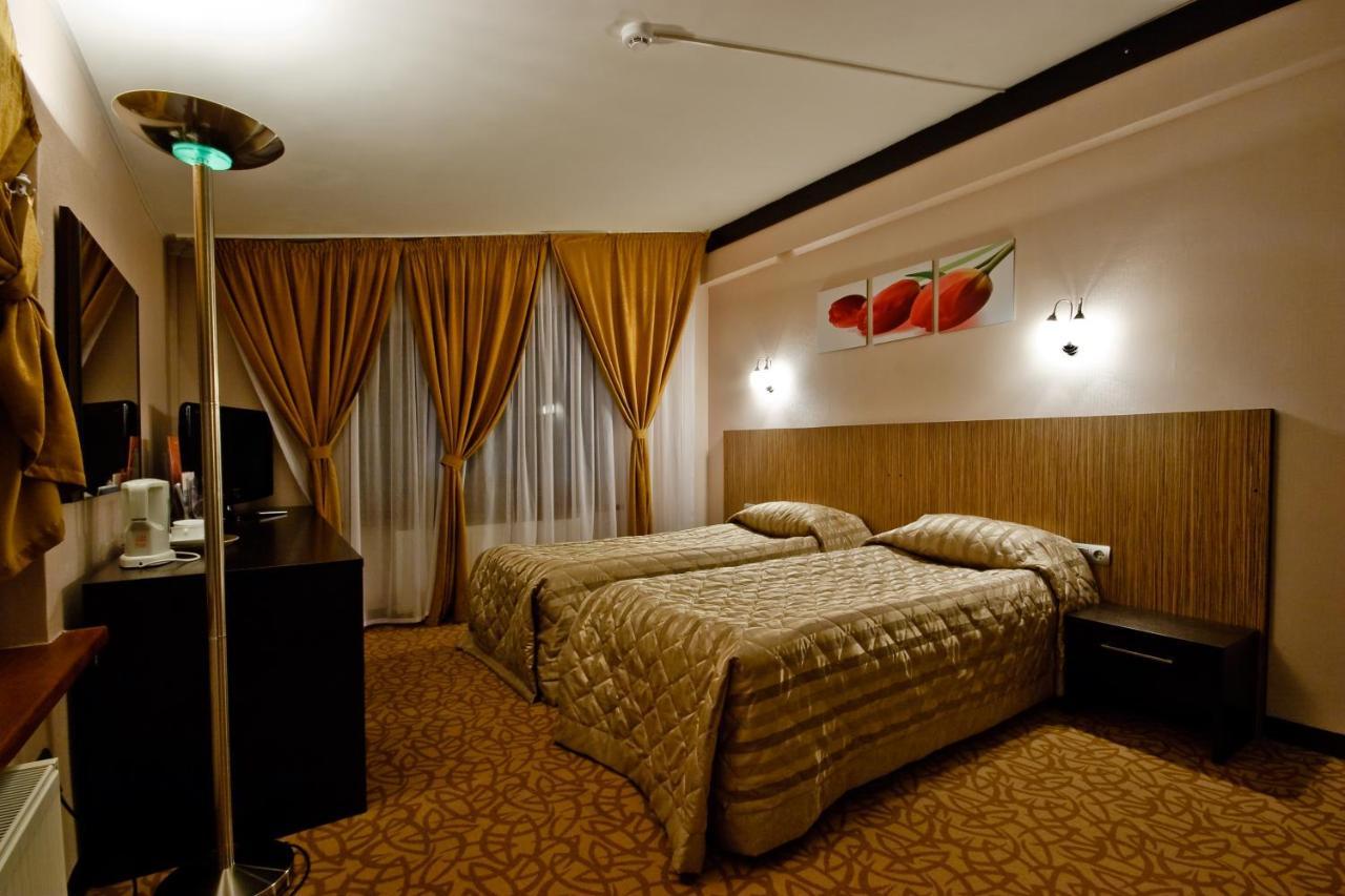 Kapriz Karakol Hotel Room photo
