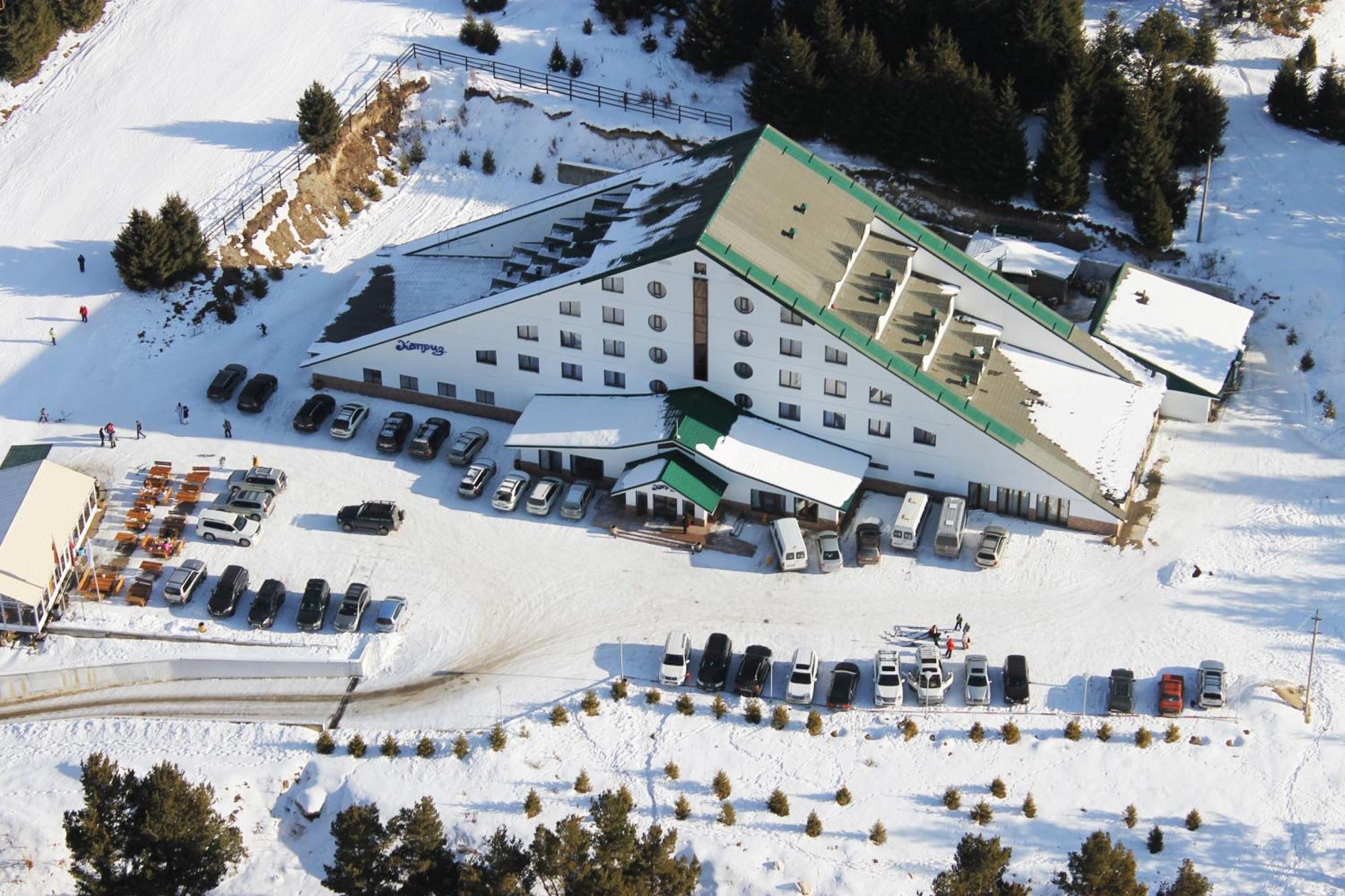 Kapriz Karakol Hotel Exterior photo
